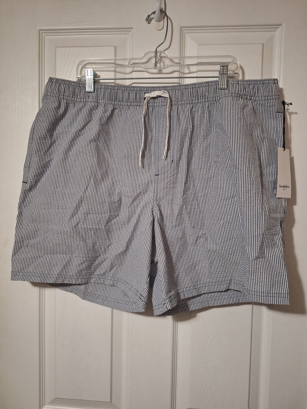 Goodfellow & Co Blue and White Seersucker Swim Trunks Size XL NWT
